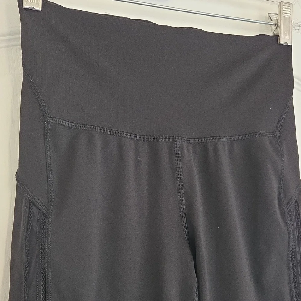Lululemon Black Cropped Leggings